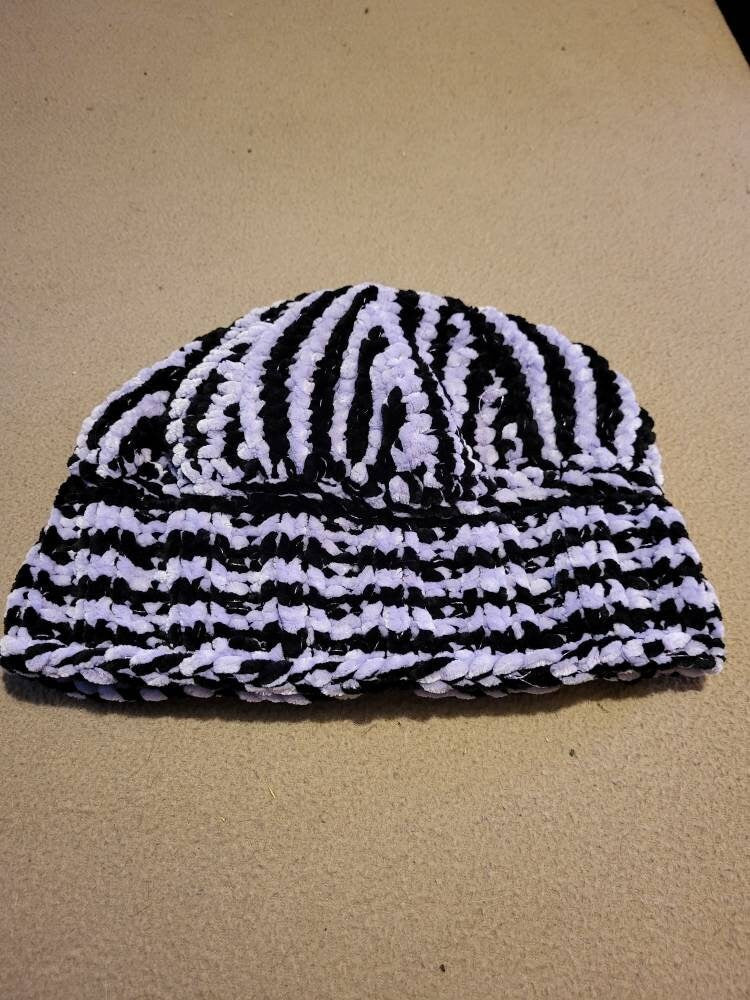 Hand knit customizable beanie